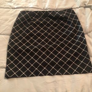 White House Black Market Mid Skirt